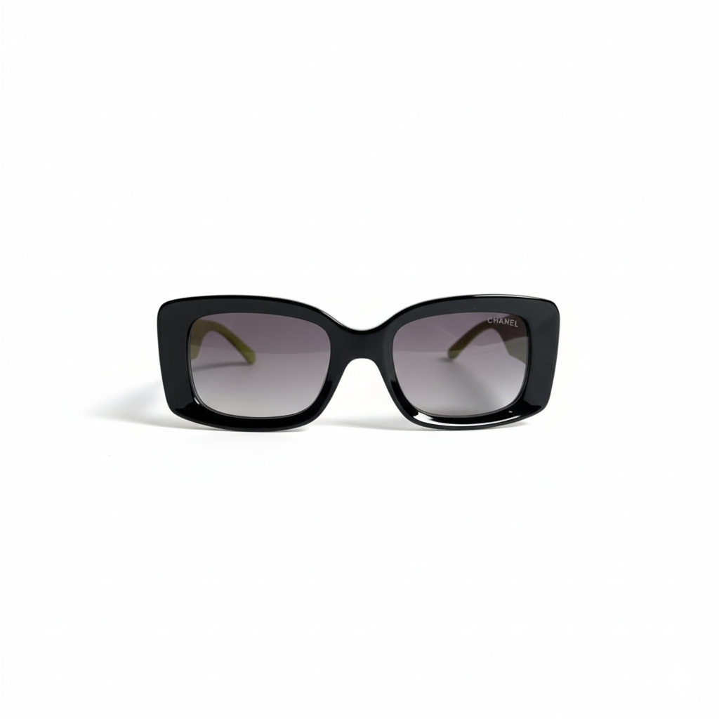 Chanel Vision – Bold Wayfarer Elegance