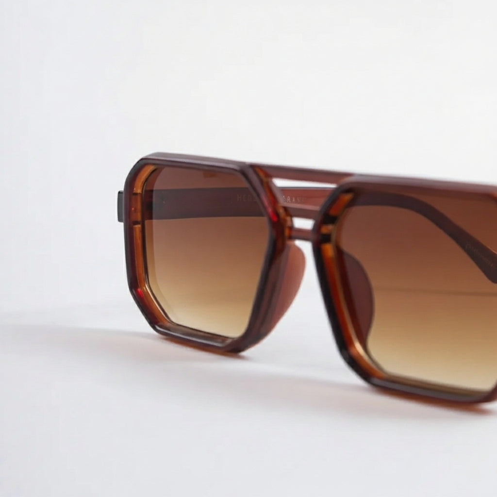 Clear Edge – Modern Transparent Sunglasses