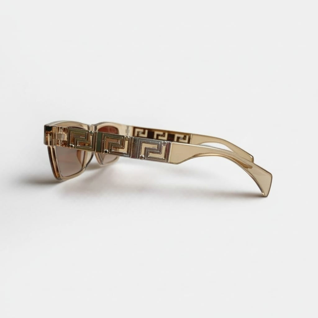 CrystalMode – Classic Wayfarer with a Modern Twist